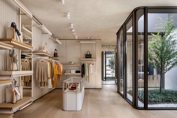 vvda-2021-loro-piana-ny-eric-petschek-website-01A85D2B14-092D-7C2C-B58D-C4328389036A.jpg