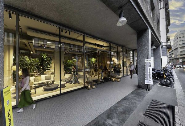 showroom-tribu-milano-with-marc-merkx-20248466F249-608B-02E8-5B14-E97B6257484E.jpg