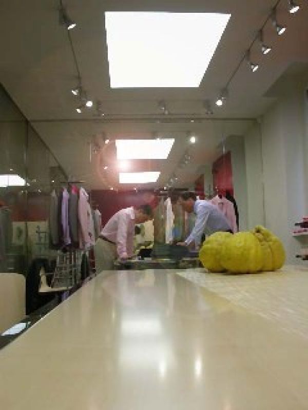 isaia-mi-228E9A573-049D-A4D7-397B-CFA9C6A1CC20.jpg